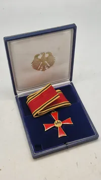 Verdienstorden der Bundesrepublik Deutschland (Forbundsrepublikken Tysklands Fortjenstorden). Original