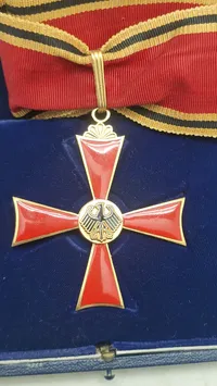Verdienstorden der Bundesrepublik Deutschland (Forbundsrepublikken Tysklands Fortjenstorden). Original