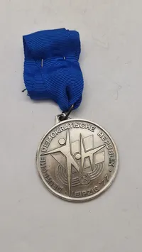 Tysk DDR-medalje fra "Kinder- und Jugendspartakiade". Original