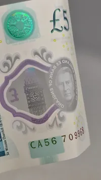 5 punds seddel med motiv af Winston Churchill