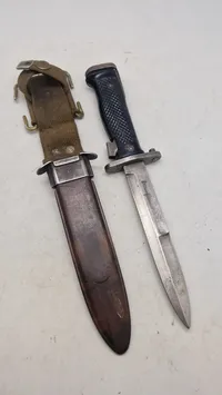 M/62 skyttegravskniv. Original