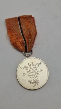 German 1936 Olympic medal/Olympia Erinnerungsmedaile. Original