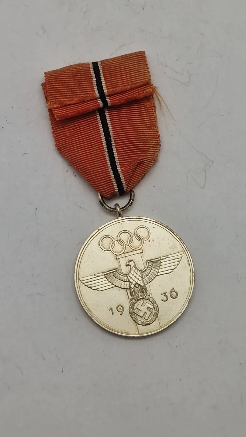 German 1936 Olympic medal/Olympia Erinnerungsmedaile. Original