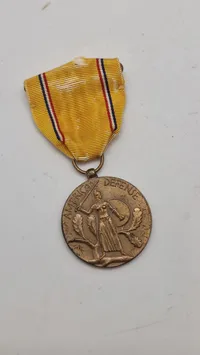 American Defense Service Medal med slutbruch (ww2 udgave). Original