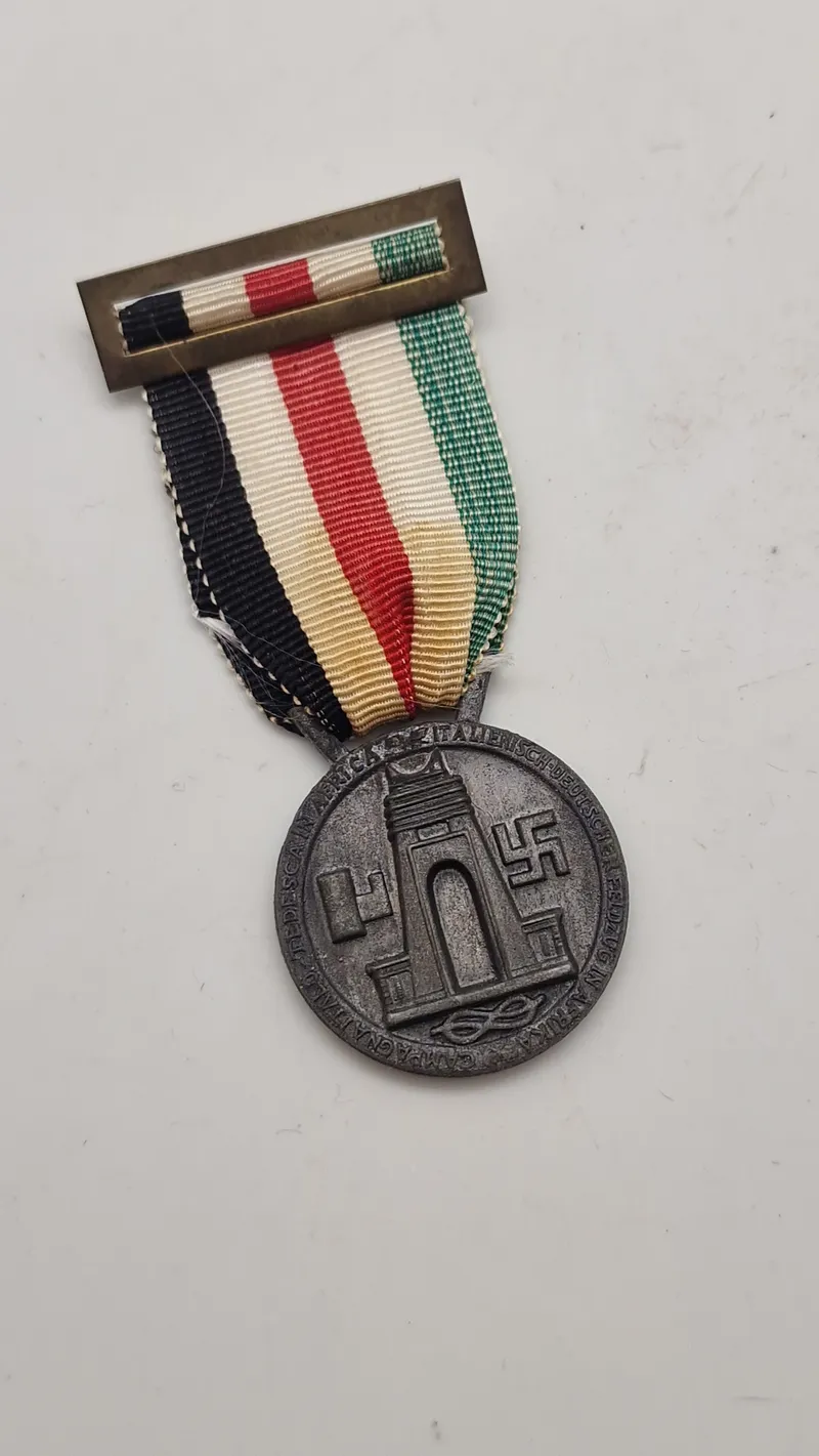Deutsch-Italienische Erinnerungsmedaille an den Afrika-Feldzug. Original