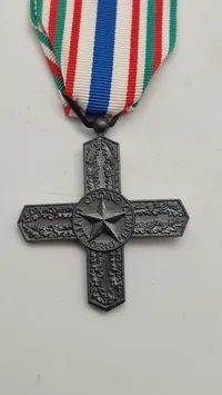 Italiensk Vittorio Venetos Orden. Original