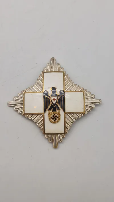Red Cross Breast Star Decoration. Efterkrigs