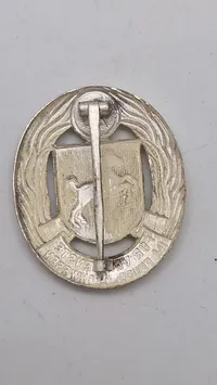 Tysk Feuerwehr-Ehrenzeichen (brandvæsenets ærestitel) fra delstaten Niedersachsen.  Original