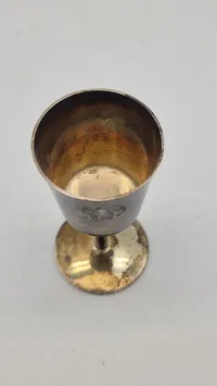 5 CL målekrus. Nysølv
