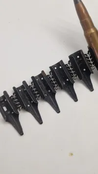 Patronbælte med 45 stk. Deaktiverede ( 8x 57 JS Mauser MG42 WW2)