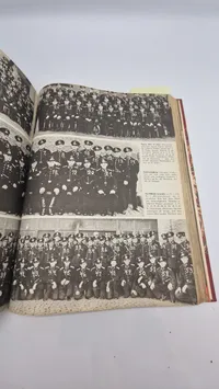Samling indbundne Billed-Bladet 1945 med bl.a. hipo korpset