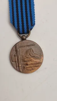 Italiensk erindringsmedalje for felttoget i Østafrika, specifikt for den etiopiske kampagne i 1935-1936. Miniature. Original