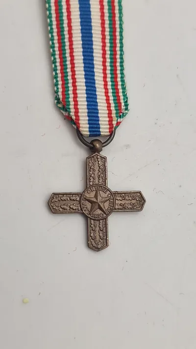 Italiensk Order of Vittorio Veneto. Miniature. Original