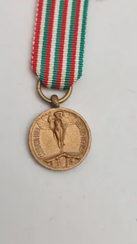 Italiensk Medaglia della Guerra 1915–1918. Miniature. Original