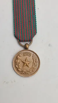 Italiensk Medaglia mignon per la guerra 1940 1943. Miniature. Original