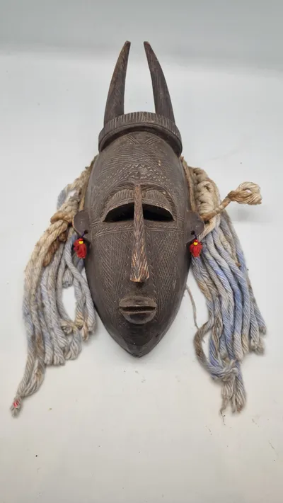 Afrikansk stamme maske