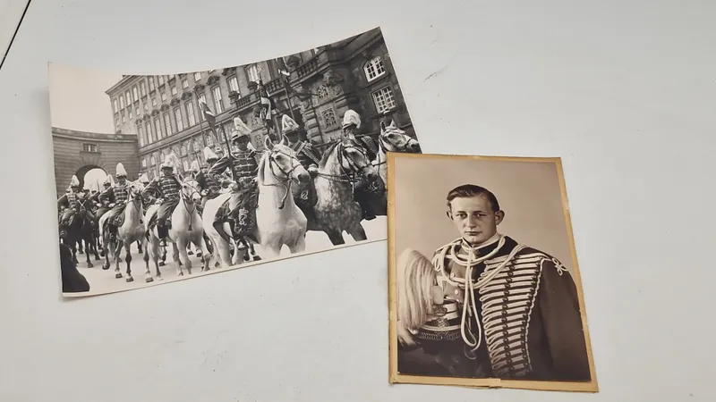 Garderhusar pressefoto og Garderhusar billede. Original