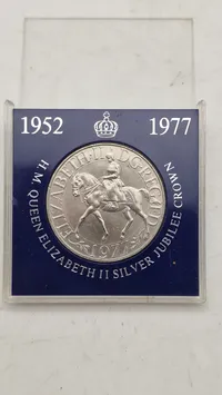 Britisk 25-pence "Crown"-mønt fra 1977, der fejrer Dronning Elizabeth II's 25-års jubilæum (Silver Jubilee).