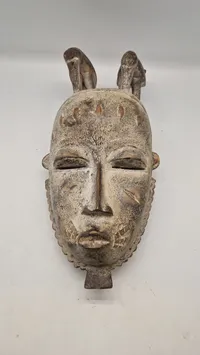 Afrikansk stamme maske
