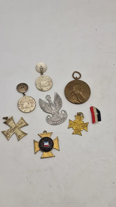 Samling diverse kors og ordner mm. Originale Polen mm.