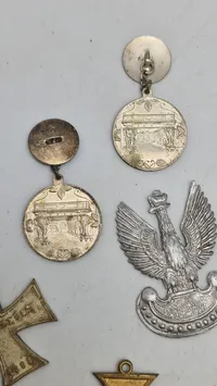 Samling diverse kors og ordner mm. Originale Polen mm.