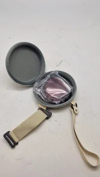 Solbriller i etui