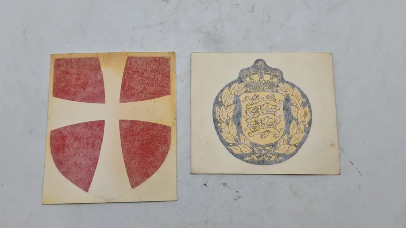 Køretøjs decaler fra det danske forsvar