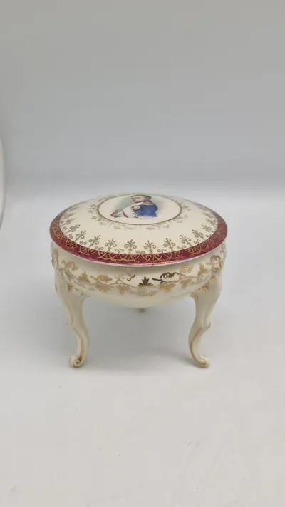 Porcelæns opsats med motiv af Napoleon