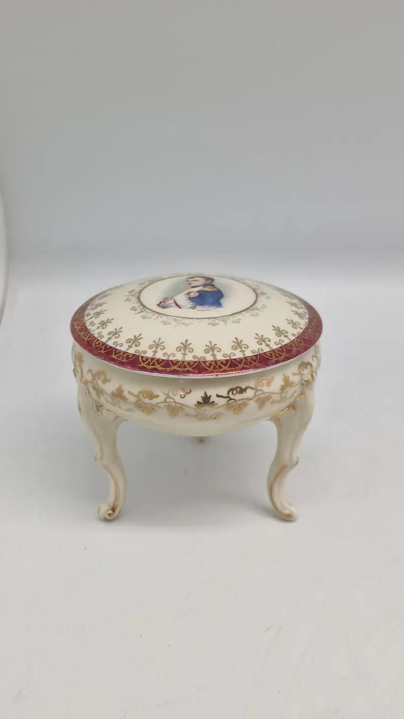 Porcelæns opsats med motiv af Napoleon