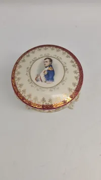 Porcelæns opsats med motiv af Napoleon