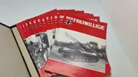 Mappe med magasiner fra SS veteran organisationen HIAG