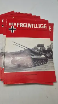 Mappe med magasiner fra SS veteran organisationen HIAG