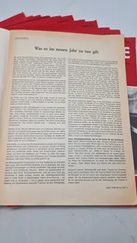 Mappe med magasiner fra SS veteran organisationen HIAG
