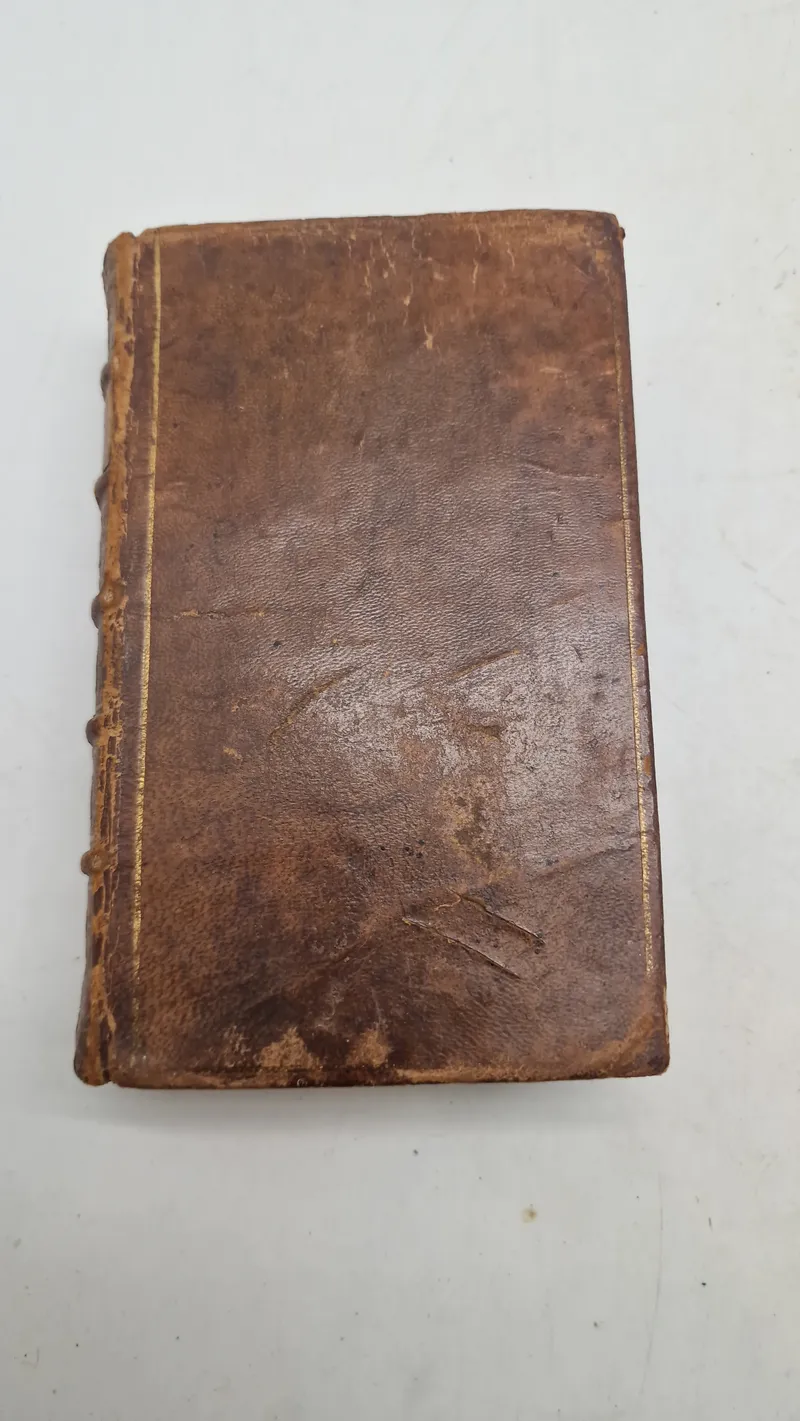 Bog fra 1782 som har tilhørt Frits Helmuth