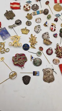 Stor samling pins