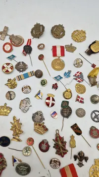 Stor samling pins