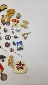 Stor samling pins