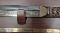 Limited Edition" kopi af Seax of Beagnoth
, også kendt som Thames scramasax, et angelsaksisk enkeltægget knivblad fra det 10. århundrede.Ø
