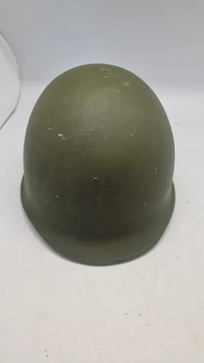 Stålhjelm anvendt i det danske forsvar med ww2 inderhjelm