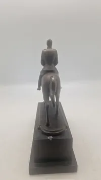 Figur af Kong Christian X til hest. Original