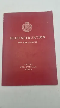 Samling lære bøger fra forsvaret