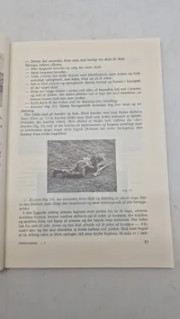Samling lære bøger fra forsvaret