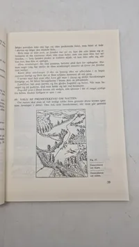 Samling lære bøger fra forsvaret