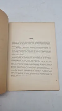 Samling lære bøger fra forsvaret