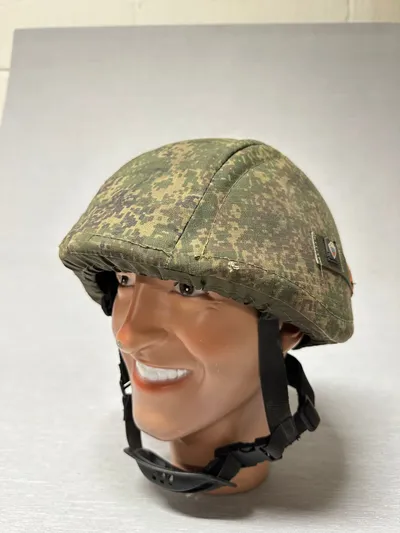Original Russisk Hjelm fra fronten i Ukraine