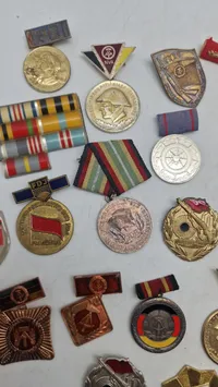 Samling tyske pins mm.