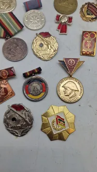 Samling tyske pins mm.