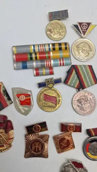 Samling tyske pins mm.