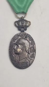 Spansk kampagne-medalje for kampagner i Marokko, specifikt forbundet med Alfonso XIII-æraen omkring 1909-1912. Original