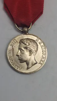 Spansk mindemedalje fra 1902, der fejrer myndighedsdeklaringen og kroningen af kong Alfonso XIII. Original